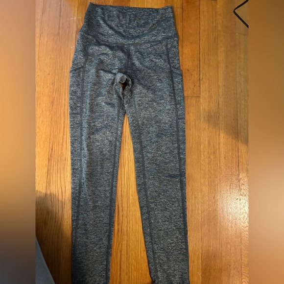 Aerie Gray Leggings - Picture 1 of 3